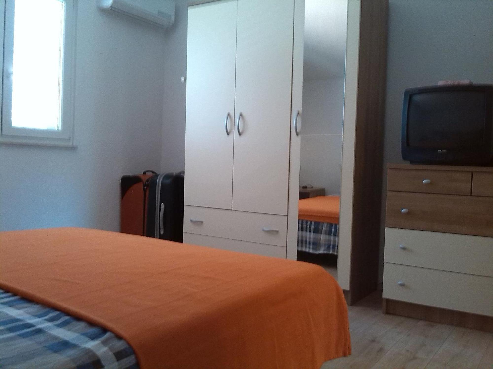 Apartments Batarilo Gornji Karin Room photo