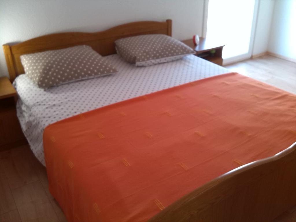 Apartments Batarilo Gornji Karin Room photo